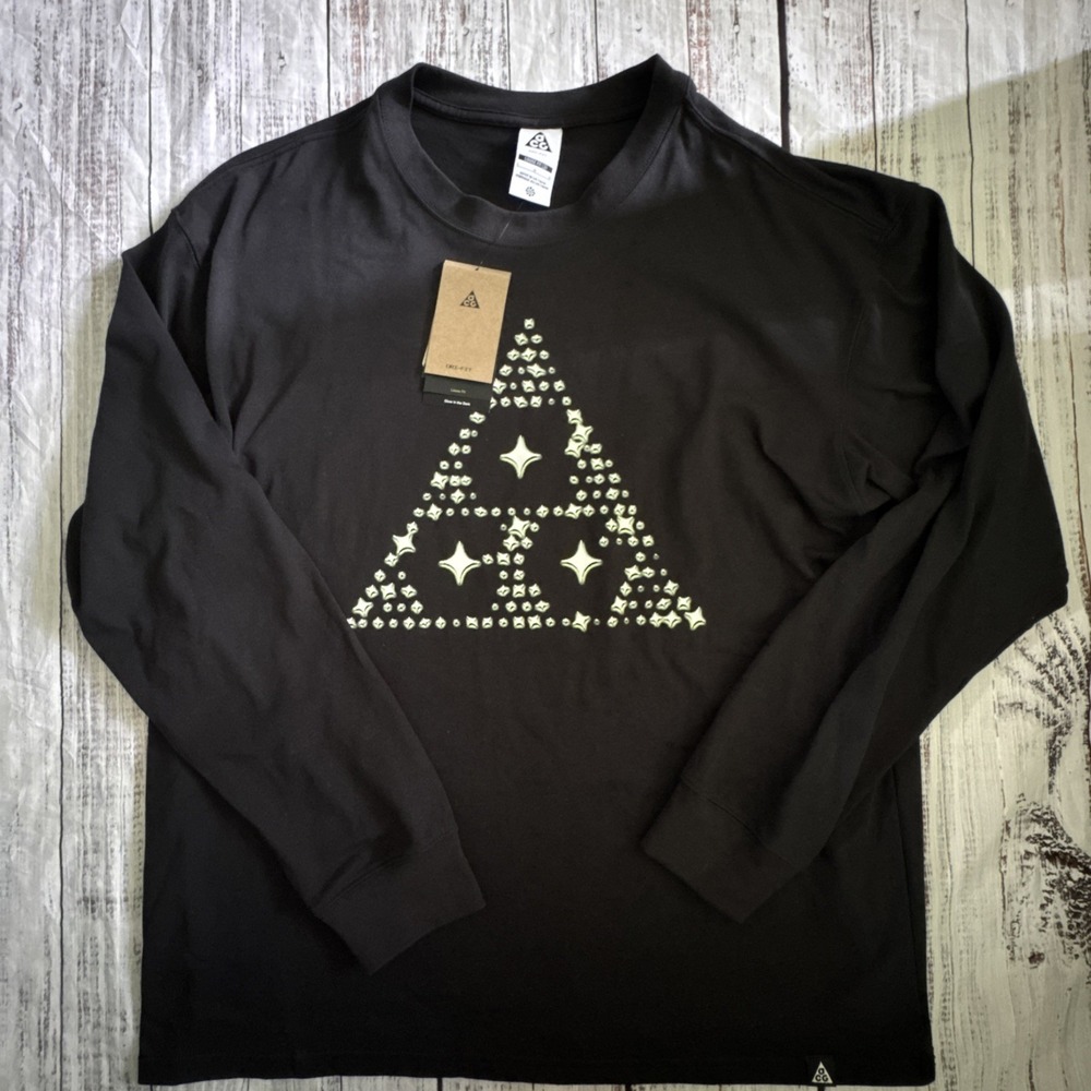 Nike ACG /Stars Graphic Loose Fit Long Sleeve Shirt HV2176-010 Black Large